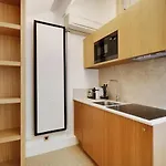 Ξενοδοχείο με διαμερίσματα Makom Saint Honore 4*