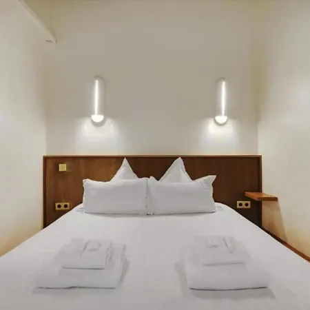 Makom Saint Honore 4*