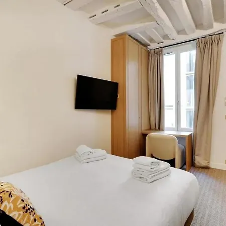 Hotel apartamentowy Makom Saint Honore Paryż