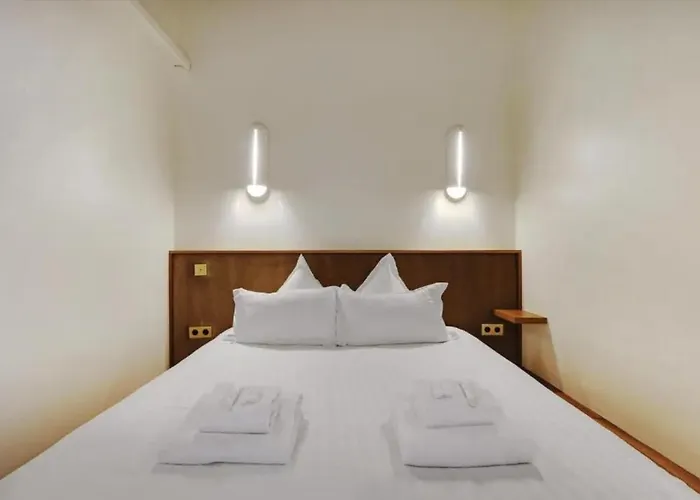 Makom Saint Honore 4*