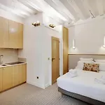 Makom Saint Honore Apartmanhotel